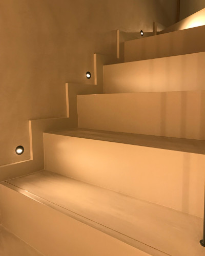 Resin stairs in a neutral tone